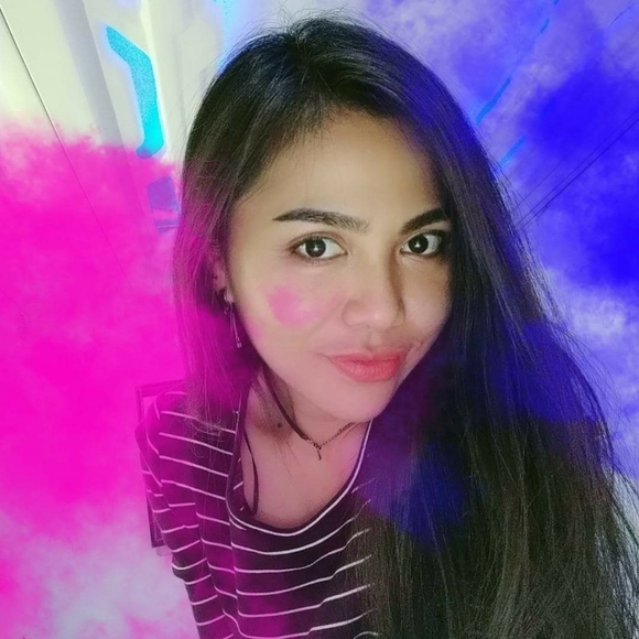 Meet your Posher, Sirirat - Picture 2 of 2